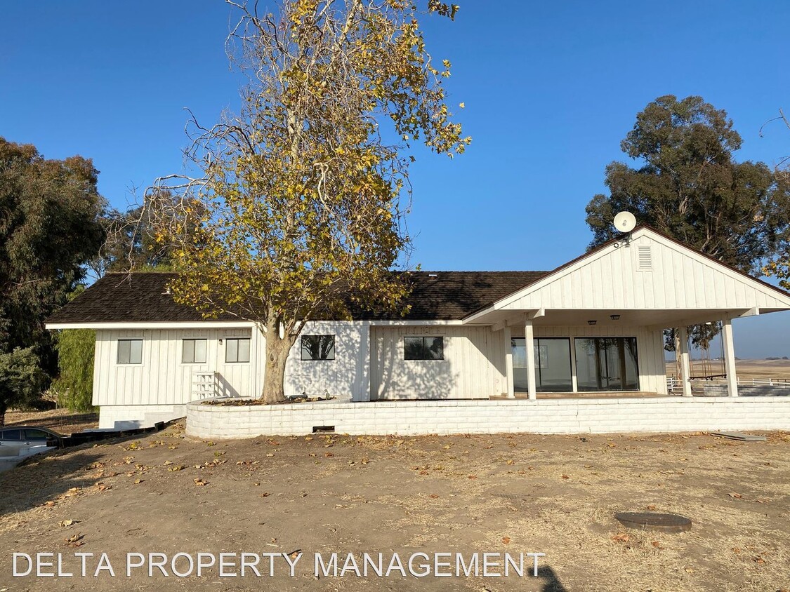Foto principal - 41181 Wide Awake Ranch Rd