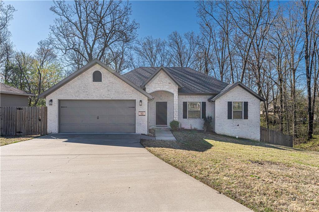 10 Headley Dr, Bella Vista, AR 72714 House Rental in Bella Vista, AR
