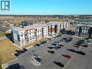 Building Photo - 2550 Sandwich W Pkwy