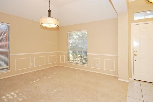 Building Photo - 8217 Burleigh St