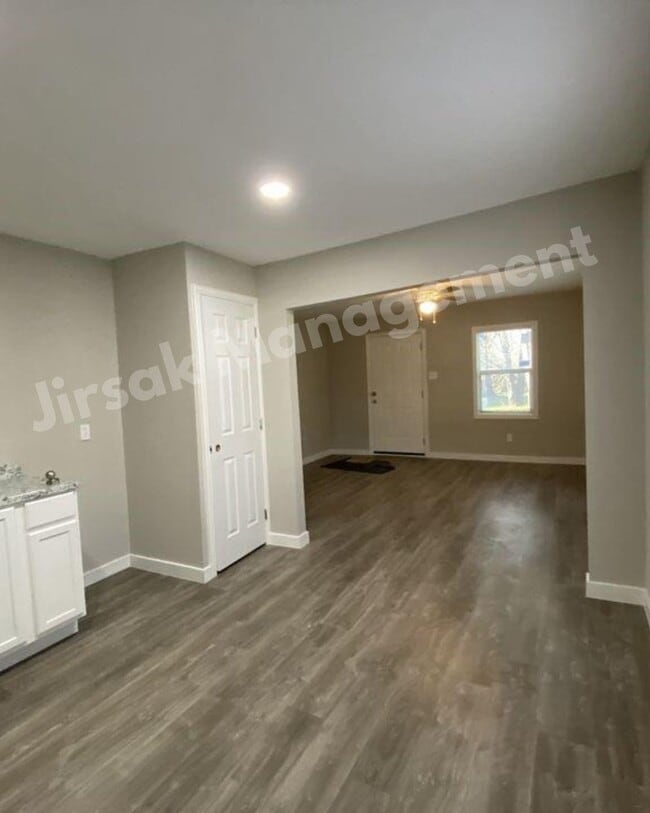 Foto del edificio - 4724 Stokes St