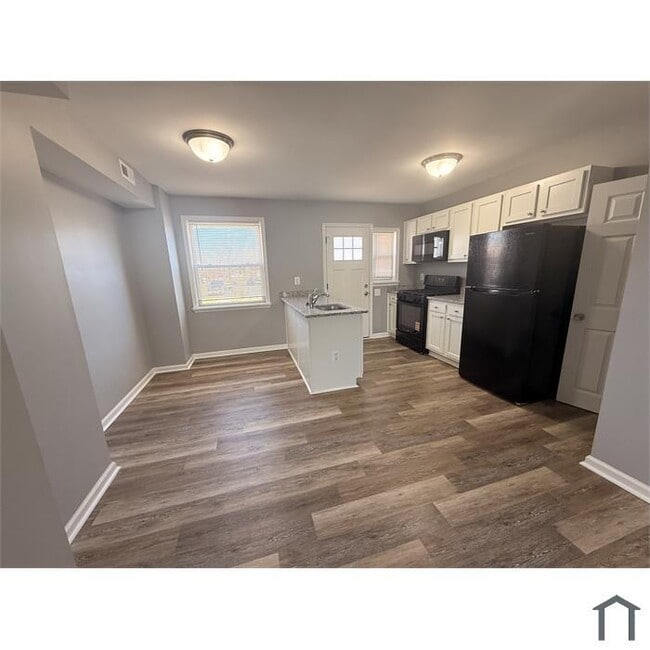 Foto del edificio - 3 bedroom with Parking