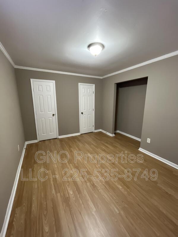 Building Photo - 3005 Magellan St