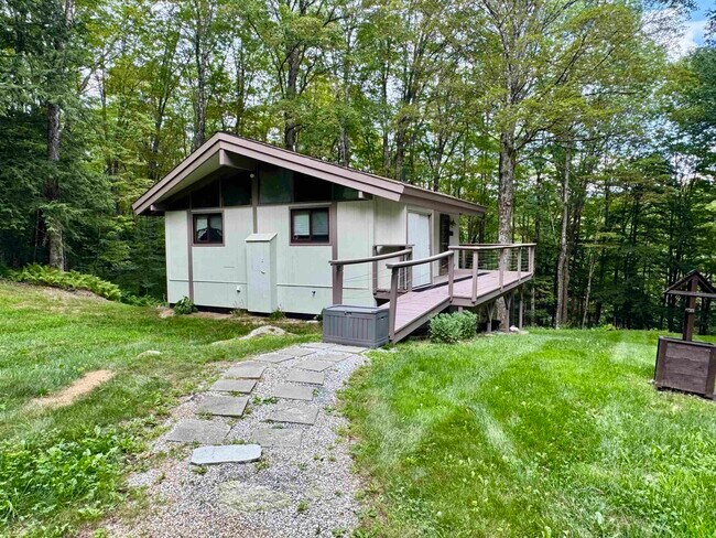 Building Photo - 44 Troon Dr