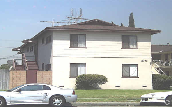Building Photo - 11439 Sherman Way