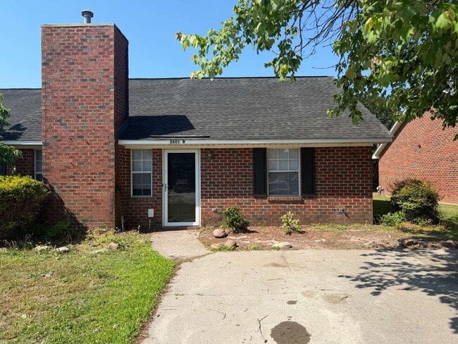 Building Photo - 2601 Richard Dr