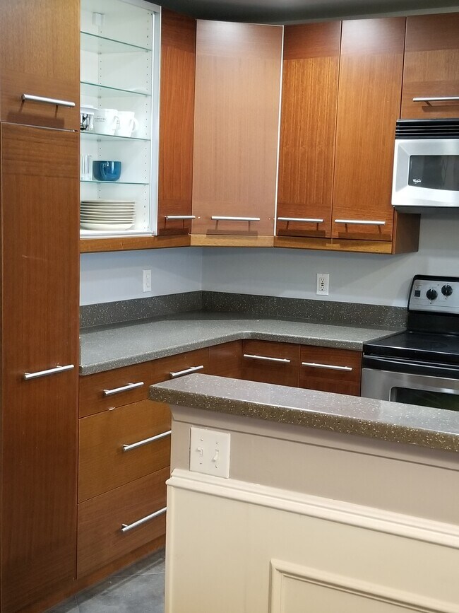 Building Photo - 17043 Knots Landing