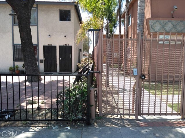 Primary Photo - 226 W 88th Pl