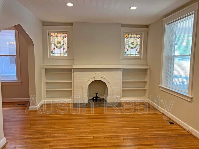 Building Photo - 4554 Chouteau Ave