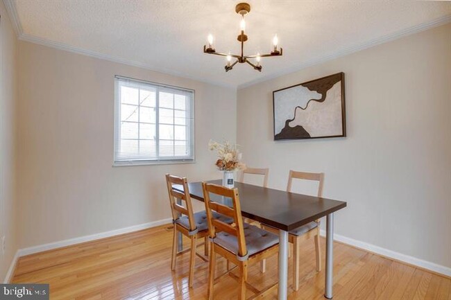 Building Photo - 10718 Freds Oak Ct