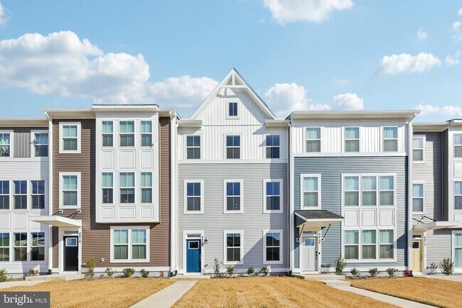 Foto del edificio - 8816 Selby Ct