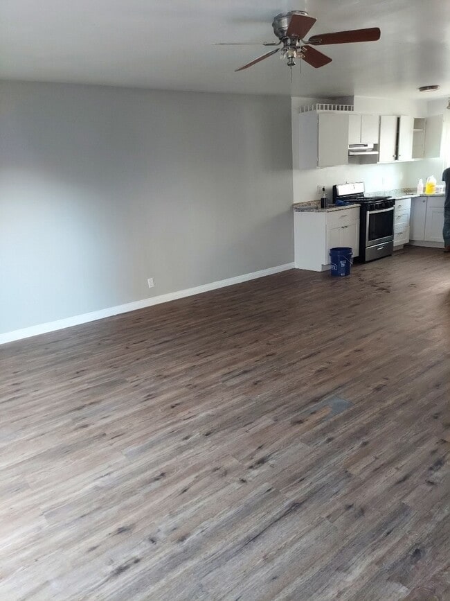 Building Photo - 458 Grand Avenue, Unit D
