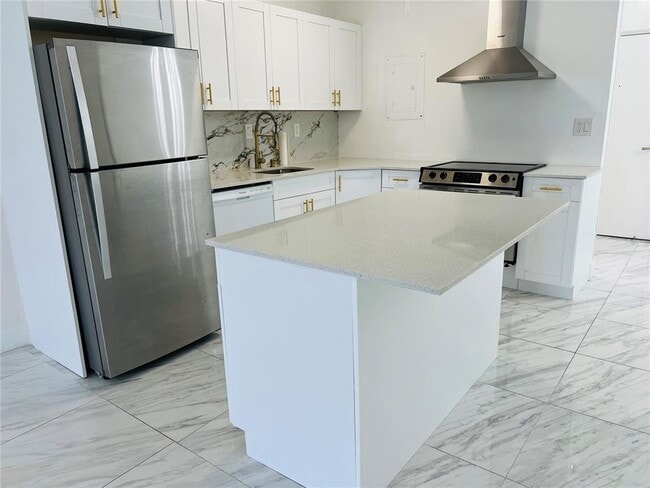 Building Photo - 7300 NW 17th St