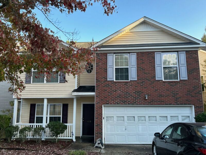 Primary Photo - 429 Buttonbush Ct