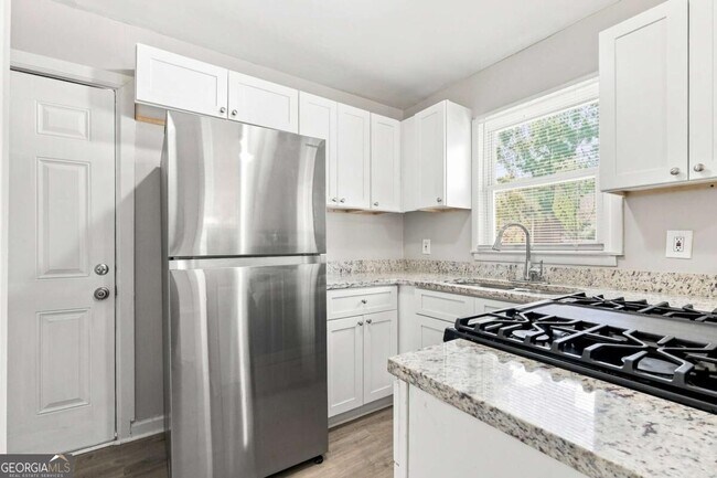 Foto del edificio - 2123 Blayton Ln SE