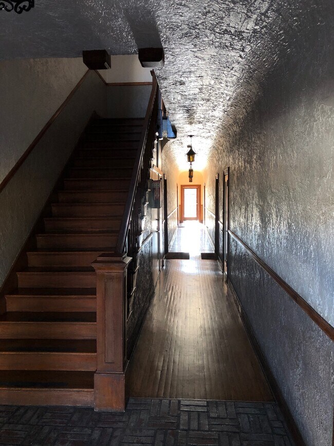 Foto del edificio - 1039 N Ardmore Ave