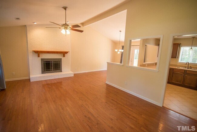 Building Photo - 709 Coventry Ct