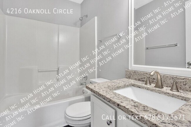 Foto del edificio - 4216 Oaknoll Cir