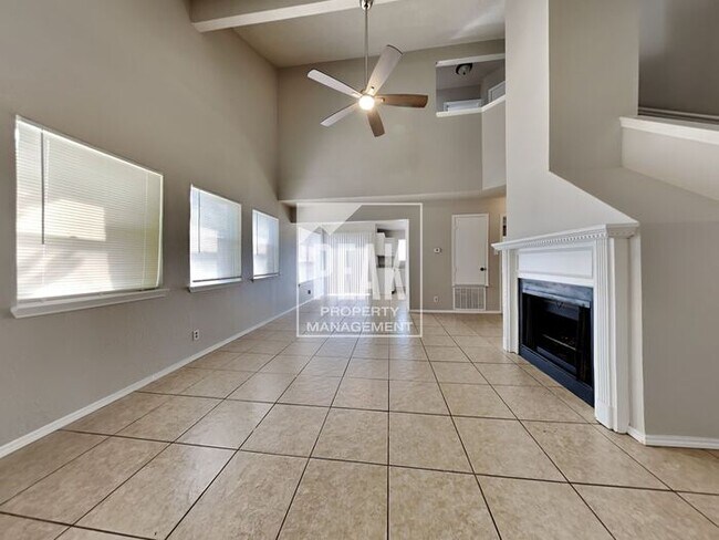 Foto del edificio - Beautiful 3Bed/2Bath Home ready for a JULY...