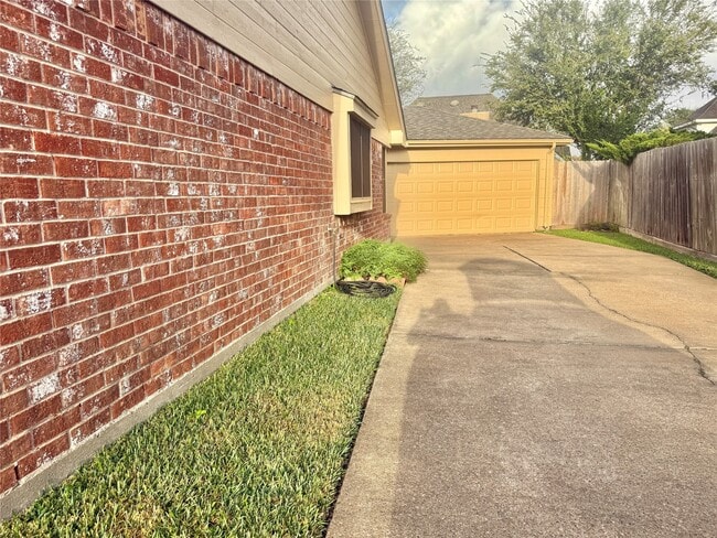 Foto del edificio - 2934 Field Line Dr