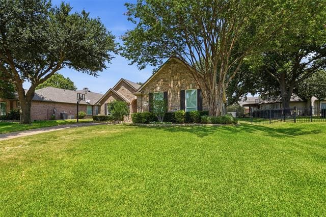 Building Photo - 900 Muirfield Dr