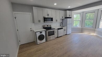 Building Photo - 4663 Umbria St