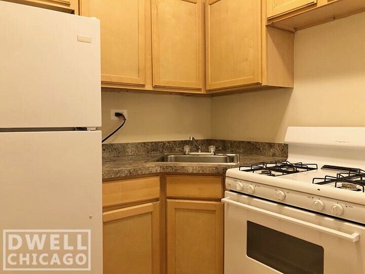 Foto principal - 7102 N Sheridan Rd