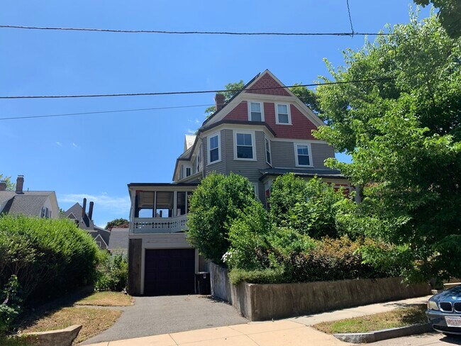 Foto del edificio - 137 Prospect Ave