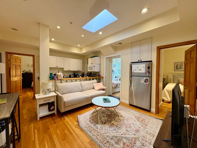 Foto del edificio - 1801 Beacon St