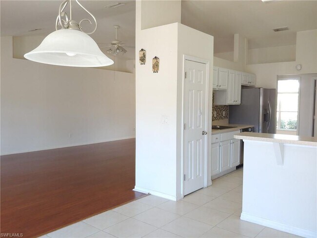 Foto del edificio - 2810 NW 24th Ave