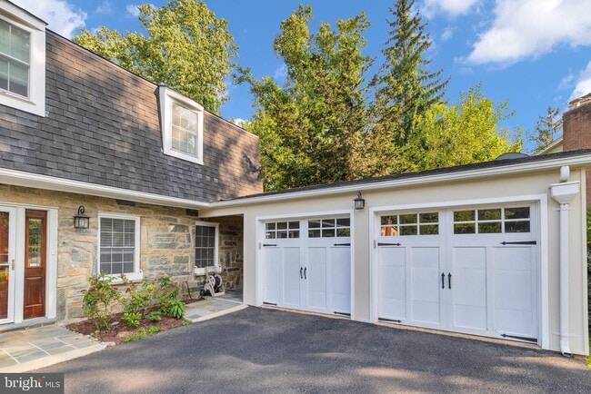 Building Photo - 7205 Van Ness Ct