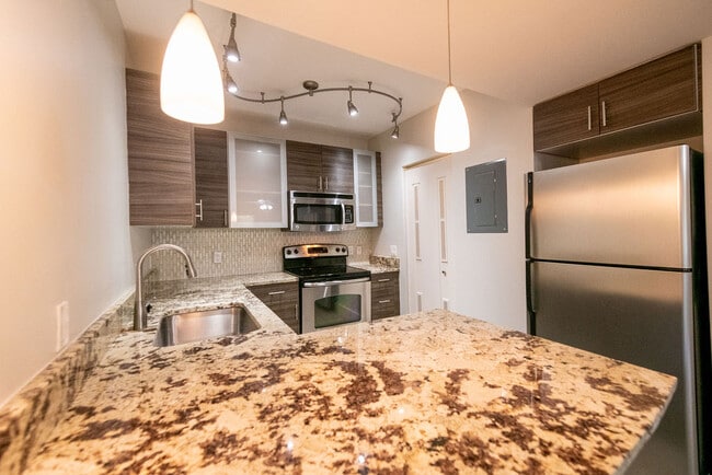 Photo - 64 Isle of Venice Dr Apartment