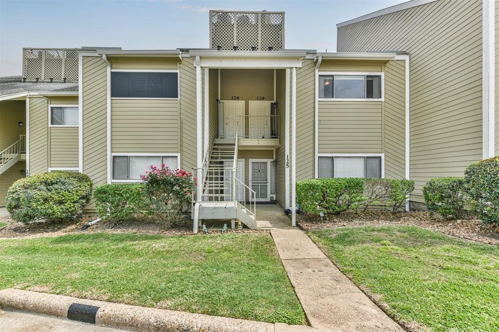 126 April Point Dr S, Montgomery, TX 77356 Condo for Rent in