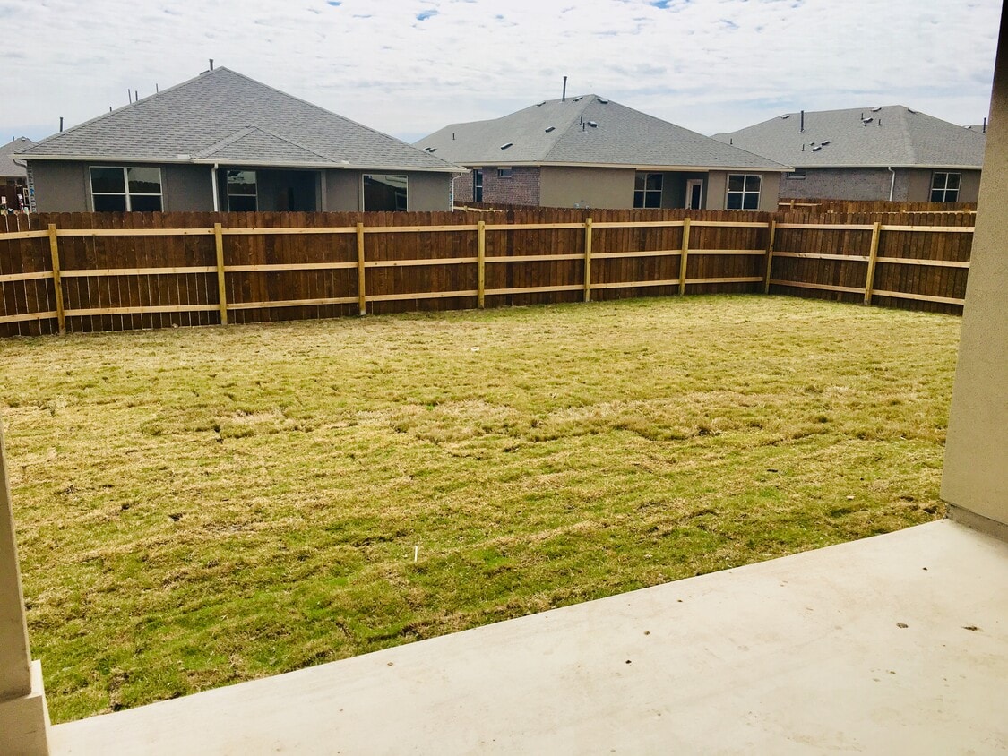Building Photo - 18313 Calasetta Dr