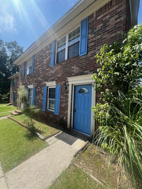 Building Photo - 150 Rahway Rd