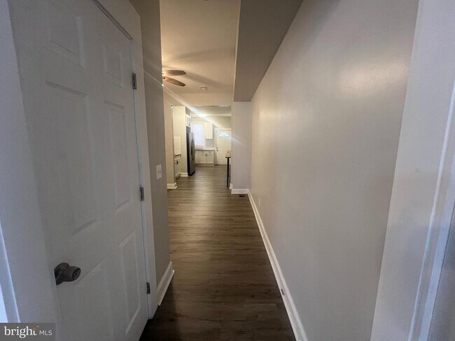 Foto del edificio - 3031 Shannon Dr