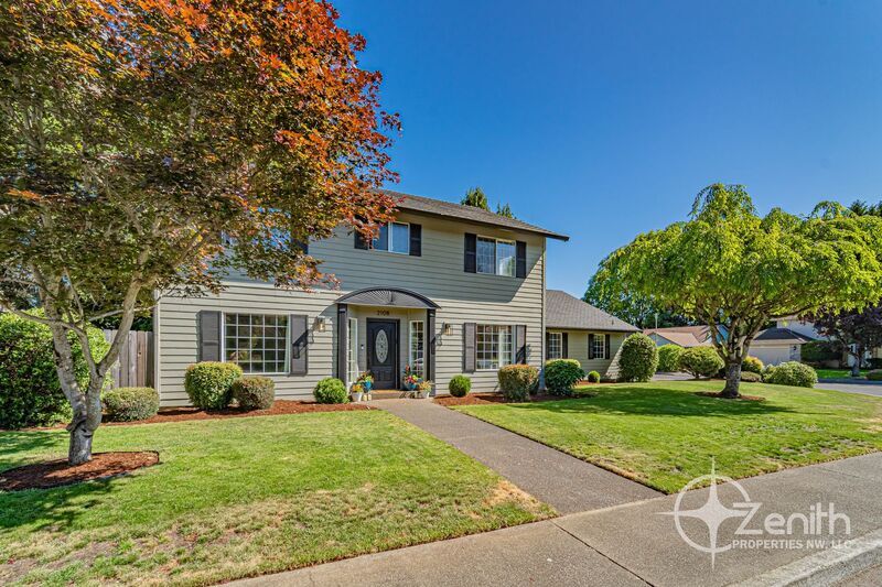 Primary Photo - 2108 NE 161st Pl
