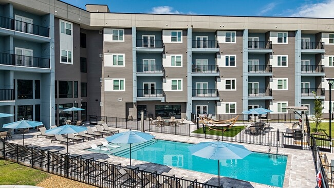 Building Photo - Element Apartments at Celebration Pointe