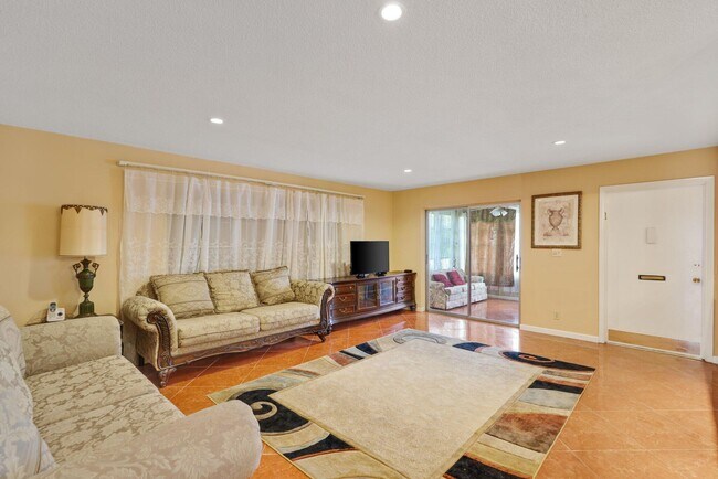 Foto del edificio - 195 High Point Terrace E