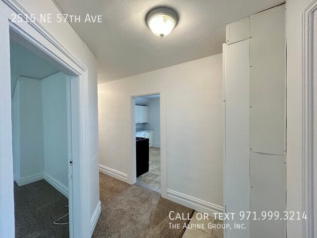 Building Photo - 2515 NE 57th Ave