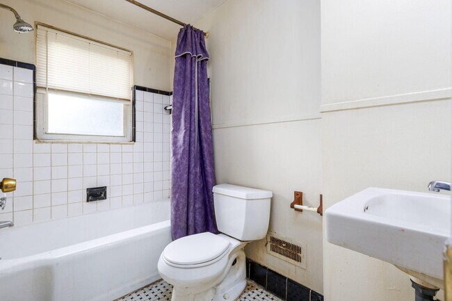 Foto del edificio - 18434 Kelly Rd