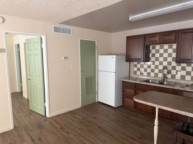 Foto del edificio - 3726 Hazelwood St