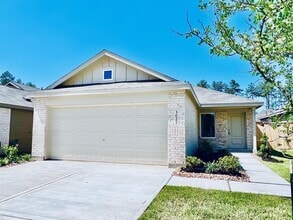 Building Photo - 3027 Mallorca Dr
