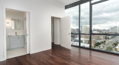 Foto del edificio - 5050 N Broadway