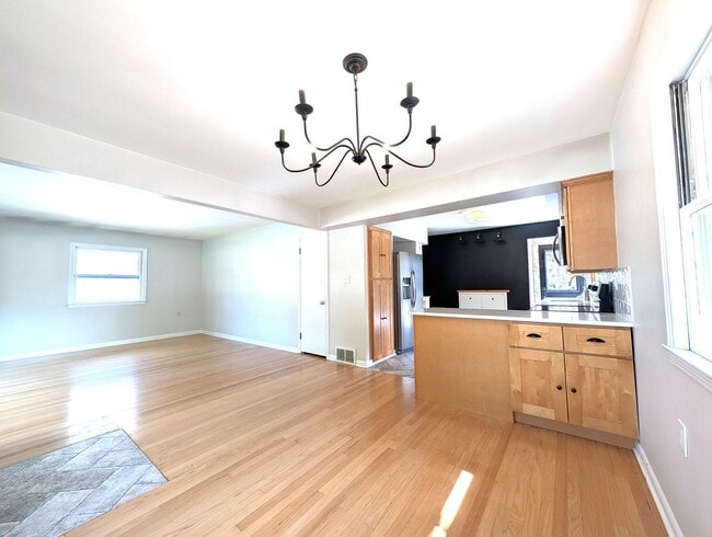 Foto del edificio - Gorgeous 3-bedroom single family home - Av...