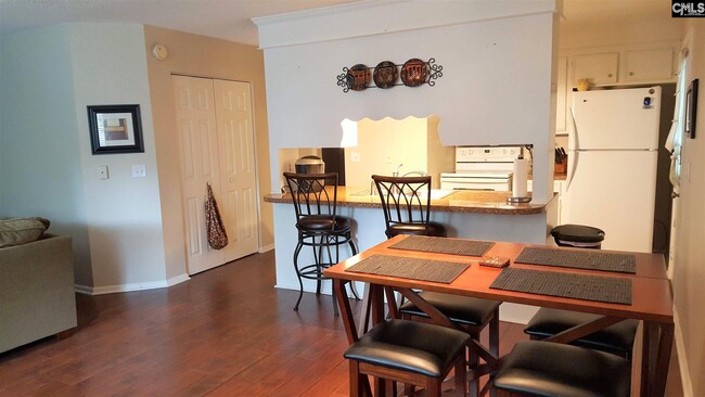 Building Photo - 217 Lanneau Ct