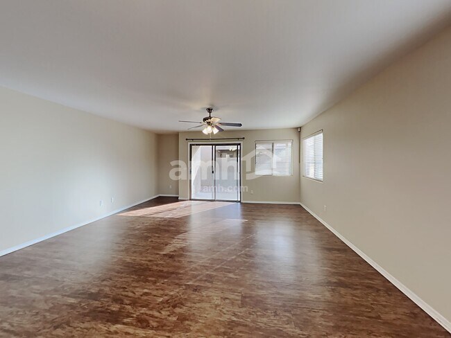 Building Photo - 3711 W Carson Road