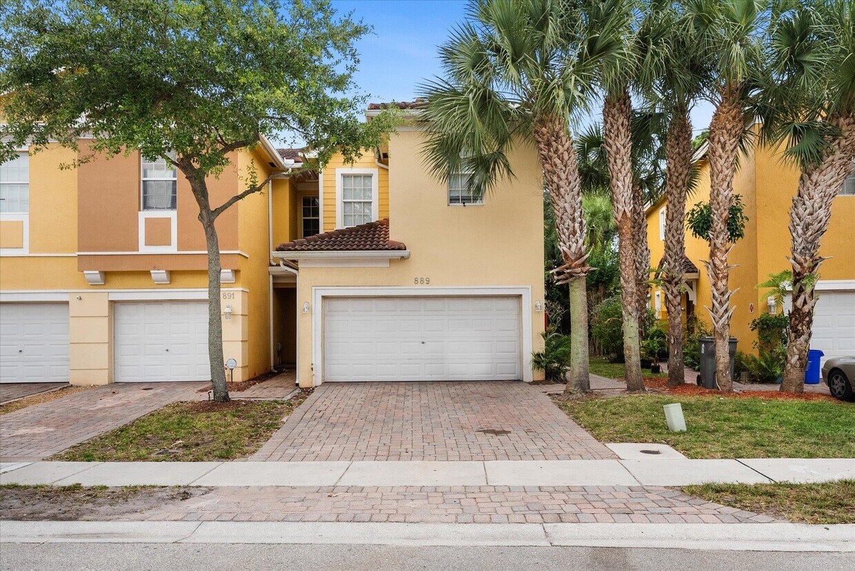 889 Pipers Cay Dr, West Palm Beach, FL 33415 Townhome Rentals in West