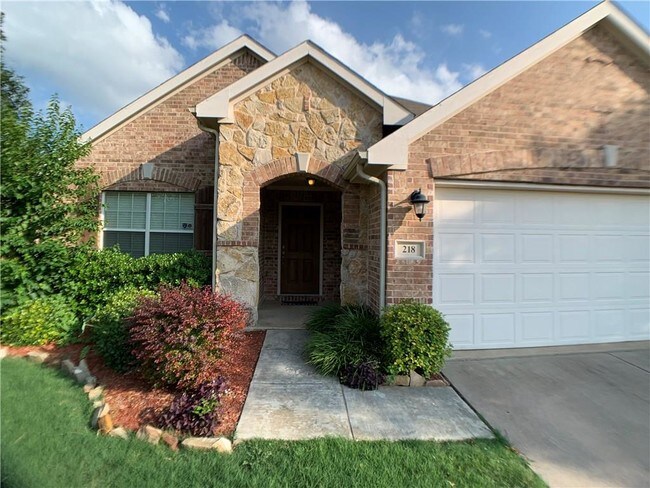 Building Photo - 218 Ashlawn Dr