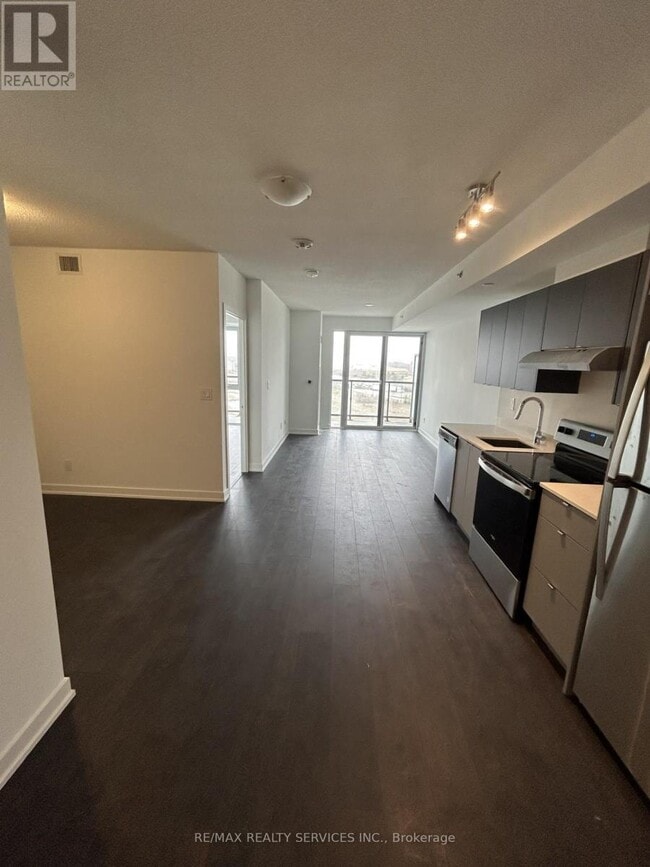 Building Photo - 3200 Dakota Cmn